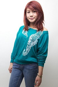 Women's Seahorse Hug Pullover