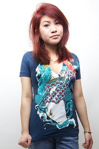 Women�s Fish & Ships Deep V Tee